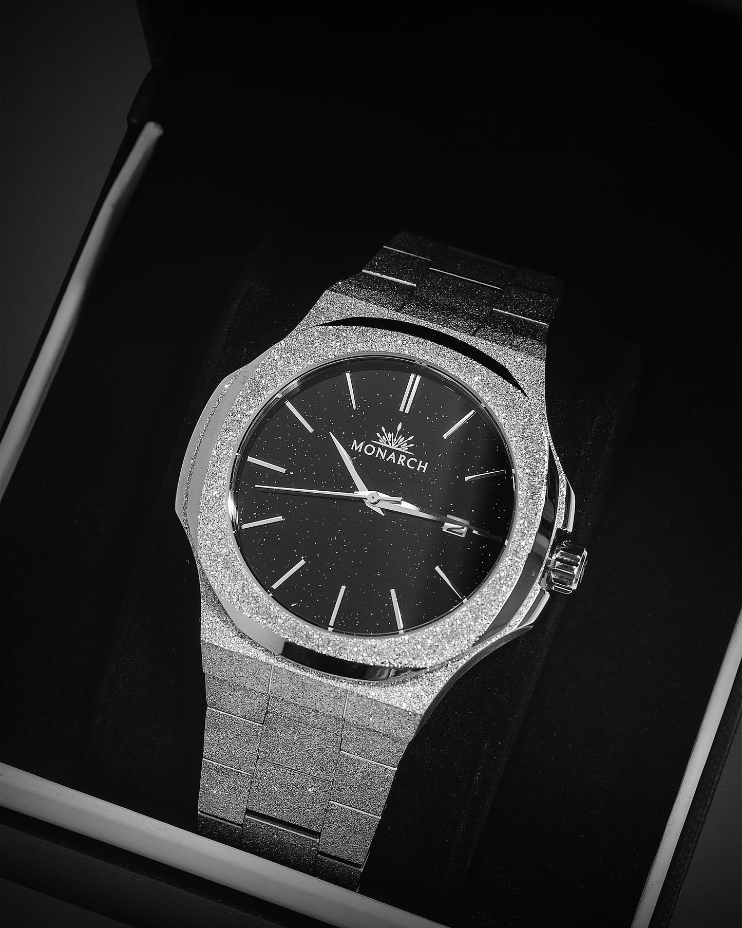 Monarch Orion 1 - Luxe R.D Congo